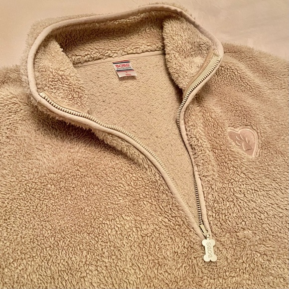 BOBS Dog Mom Sherpa Pullover - Picture 5 of 16
